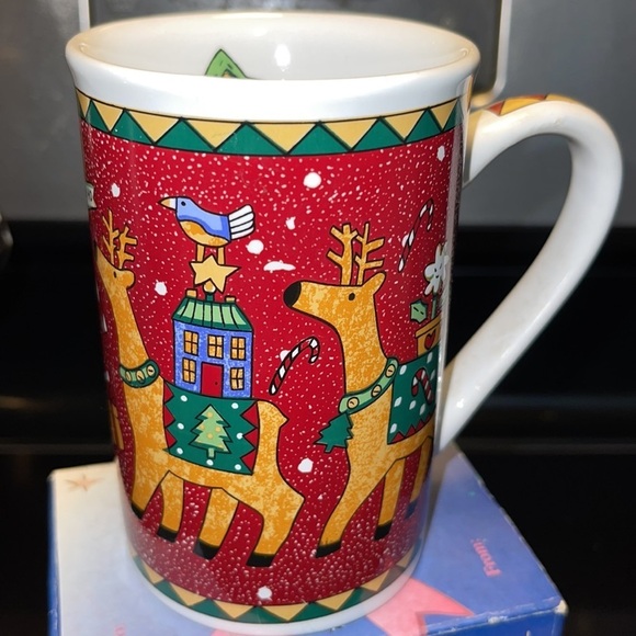 Happy holidays Christmas Mug - Picture 3 of 5